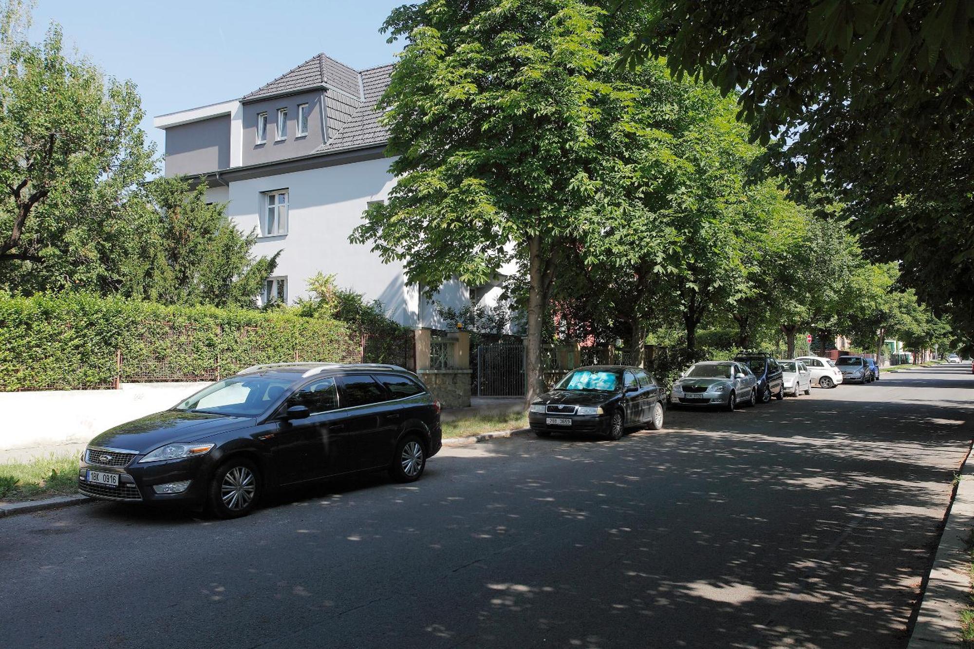 Villa Z - Apartment With Private Parking Brno Extérieur photo